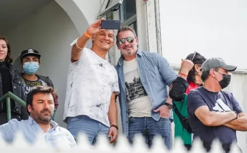 Marcelo Barticciotto se roba las miradas en el Municipal de La Cisterna. | Foto: Guille Salazar