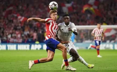Vini Jr fue víctima de insultos racistas de parte de hinchas del Atlético de Madrid. | Foto: Getty