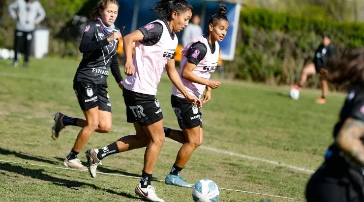 El plantel de Santiago Morning se prepara para la Copa Libertadores femenina. (PRENSA MINDEP)