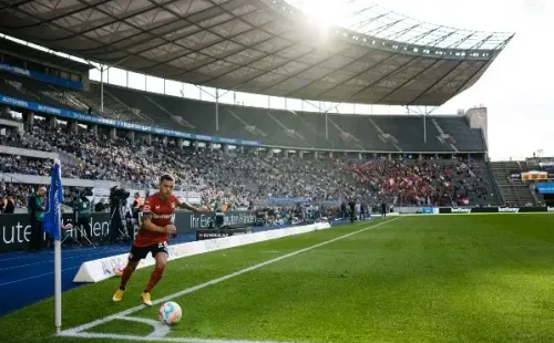 Charles Aránguiz es el futbolista chileno mejor evaluado en el FIFA 23. | Foto: Getty