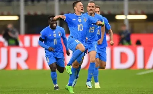 Giacomo Raspadori marcó un tremendo golazo para darle el triunfo a Italia. (Foto: Getty Images)