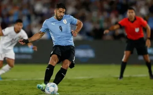 Suárez afina la puntería para ir con todo al Mundial de Qatar 2022 junto a Uruguay. | Foto: Getty