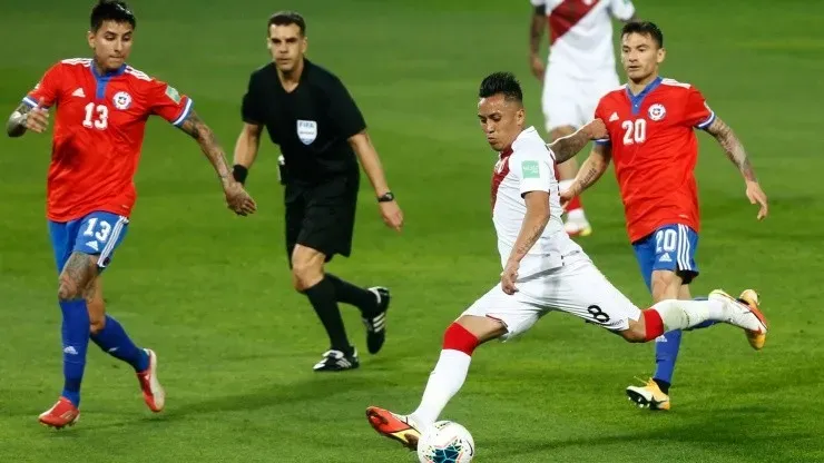 Erick Pulgar y Charles Aránguiz mantienen el dorsal tradicional que ocupan en la selección chilena