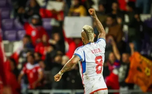 Vidal marcó el tanto que ilusionó a Chile con la remontada. (Foto: Imago)