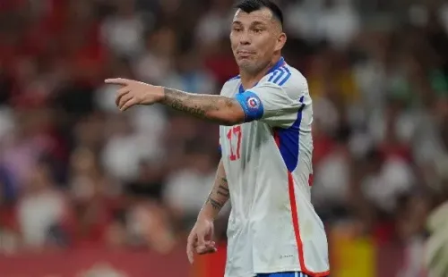 Gary Medel celebró en redes sociales haber llegado a los 150 partidos. (Foto: Imago)