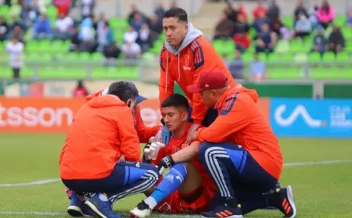 Martín Parra fue atendido en la cancha en Valparaíso.