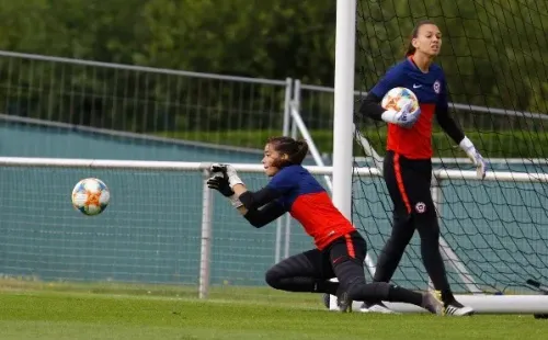 Christiane Endler y Ryann Torrero se reencuentran en la selección chilena. (Foto: Agencia Uno)