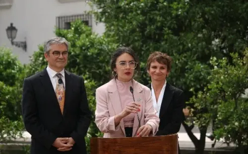 Ministras Vallejo (vocería de Gobierno) y Tohá (Interior), junto a ministro Marcel (Hacienda) adelantaron énfasis de Ley de Presupuestos 2023