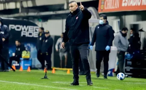 ¡Aguante, profe! Jaime García fue operado por una apendicitis aguda. | Foto: Agencia Uno