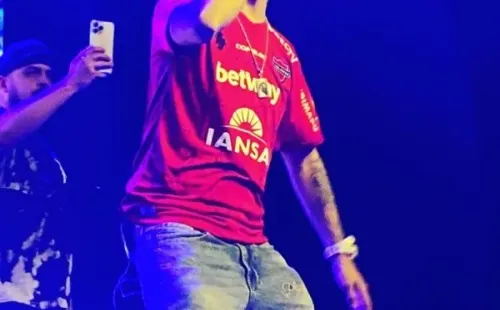 Pailita se lució con la camiseta roja de Ñublense