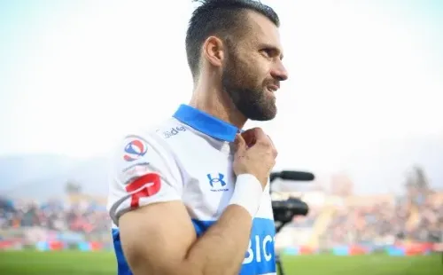 Gary se operará el miércoles para jugar contra Colo Colo (Agencia Uno)