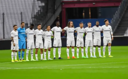 El Olympique de Marsella entró a la cancha más que molesto con el Sporting de Lisboa por demorar el inicio del partido. Foto: Getty Images