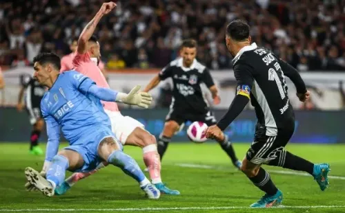 Colo Colo falló varias veces frente al arco de Matías Dituro (Agencia Uno)