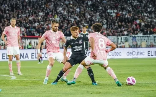 Gary Kagelmacher cumplió una gran actuación en el empate sin goles que la UC consiguió ante Colo Colo en el Monumental. (Agencia Uno).