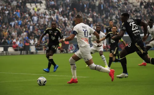 El Olympique se desconcentró y no pudo alcanzar la cima del torneo.