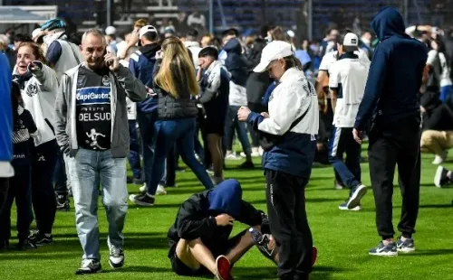 Imágenes impactantes dejó el Gimnasia vs Boca que no pudo terminar en Argentina. | Foto: Getty