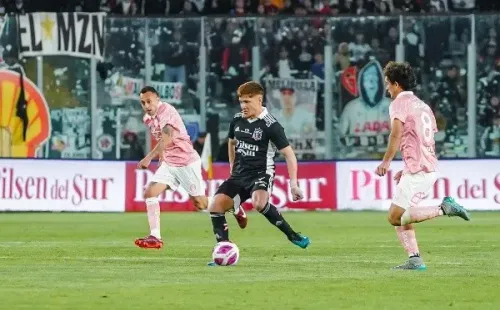 La UC y Colo Colo chocaron recientemente (0-0) y ahora definen su futuro en el Campeonato Nacional 2022. | Foto: Guille Salazar