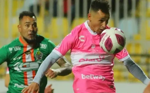 Everton ganaba, pero Cobresal despertó en el final y le robó un empate con 10 jugadores. Foto: Agencia Uno