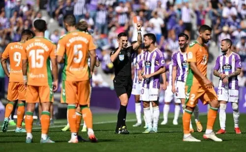 La expulsión de Pezzella que dejó molesto a Pellegrini