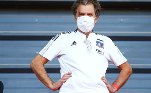 Aníbal Mosa tiene plena confianza en que Gustavo Quinteros seguirá como DT de Colo Colo en 2023. (Agencia Uno).