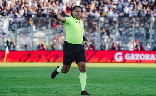 Julio Bascuñán aseguró que estuvo impecable con su arbitraje en el duelo de Colo Colo y Curicó Unido. Foto: Guille Salazar, RedGol.