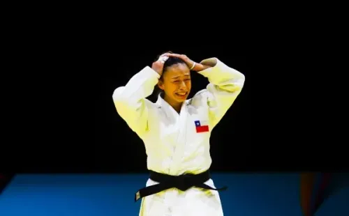 Mary Dee Vargas se emocionó profundamente tras obtener el oro 25 para el Team Chile. | Foto: Team Chile / Mauricio Palma