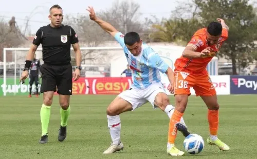Cobreloa disputará hasta el final la chance de quitarle el título de Primera B a Magallanes. | Foto: Agencia Uno