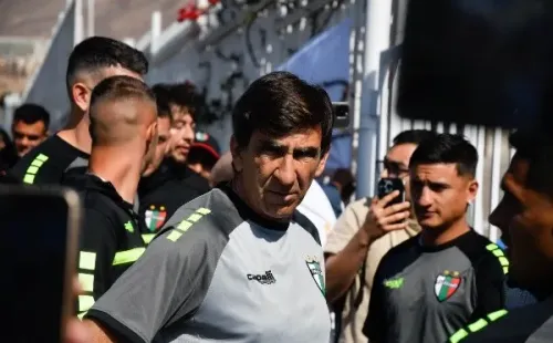 El plantel de Palestino no pudo ingresar.