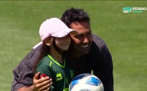 Luis Jiménez se vio muy feliz después de la clasificación de Magallanes a la final de la Copa Chile. (Captura TNT Sports).