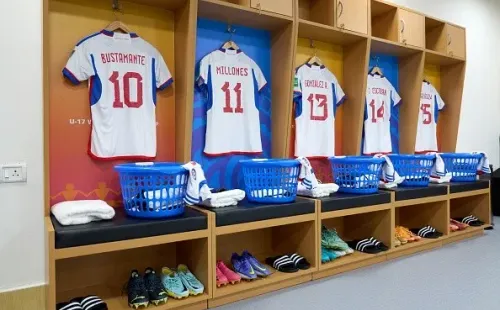 Además de un cambio en cancha, la Roja Sub 17 también cambió de camiseta para este encuentro. (FIFA)