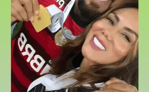 El festejo de Arturo Vidal en redes sociales junto a su pareja y su mamá.