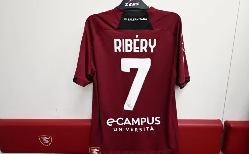 La camiseta del francés estuvo presente en el camarín.