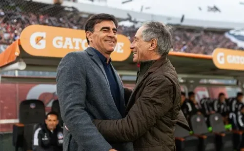 Quinteros empató 0-0 las dos veces que enfrentó a Holan (Agencia Uno)