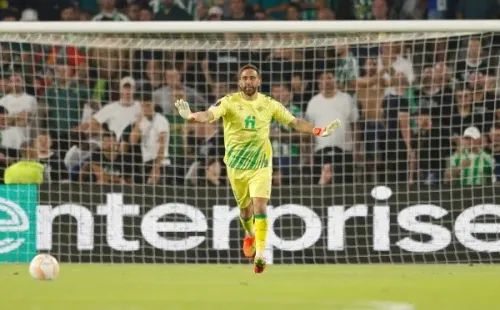 Claudio Bravo fue un muro y salvó al Betis para que llegara al triunfo ante Ludogorets. Foto: IMAGO