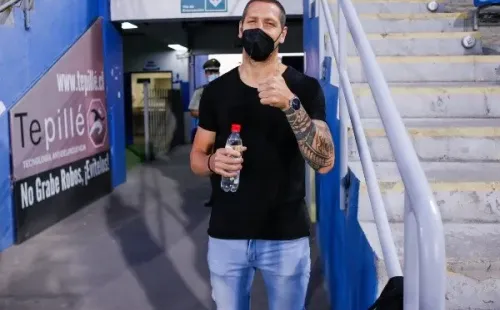 Luciano Aued mientras se recuperaba de la angioplastia a la que fue sometido por una obstrucción de una arteria del corazón. (Agencia Uno).