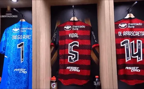 Camiseta del Flamengo en el camarín