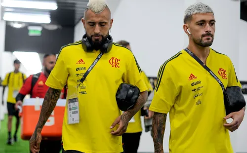 Vidal arriba junto al Flamengo al Monumental. Foto: Flamengo.