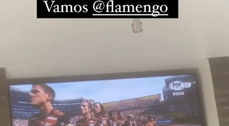 Isla subió una historia de Instagram viendo el partido.