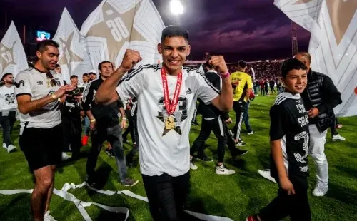 Joan Cruz celebra el título de la estrella 33, donde no tuvo chances de jugar