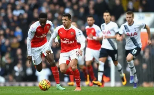 Alexis Sánchez le marcó en dos ocasiones al Tottenham con la camiseta del Arsenal, el clásico rival en Londres. Foto: Getty Images