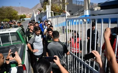 Gustavo Costas el día que Palestino no pudo ingresar al Calvo y Bascuñán de Antofagasta (Agencia Uno)