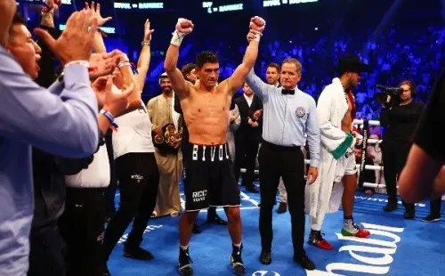 Dmitry Bivol corona un año dorado tras vencer a Gilberto Ramírez. Foto: Getty Images