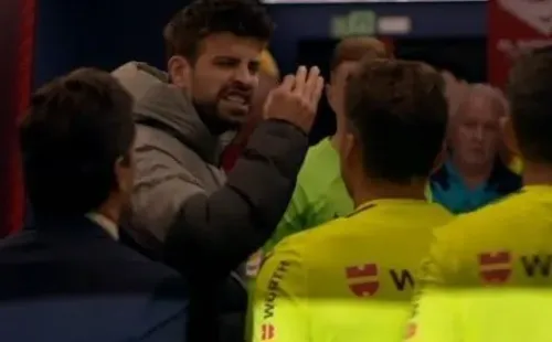 Gerard Pique encaró con todo a Gil Manzano. Foto: Twitter