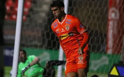 David Escalante confía en que Cobreloa se quede con el segundo cupo del ascenso a Primera División. Foto: Agencia Uno