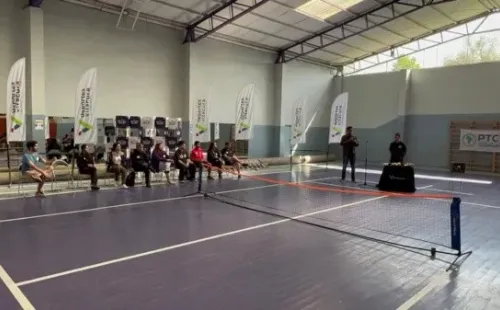 Más de la clínica de tenis llevada a cabo por Bettersport en conjunto con la municipalidad de Vitacura. (Comunicaciones Bettersport).