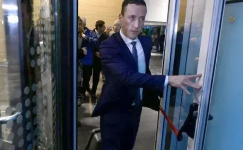 El abogado brasileño ahora es contratado por Colo Colo.