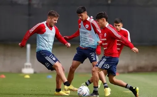 Darío Osorio y Diego Rubio disputan una pelota en Juan Pinto Durán. (Comunicaciones ANFP).