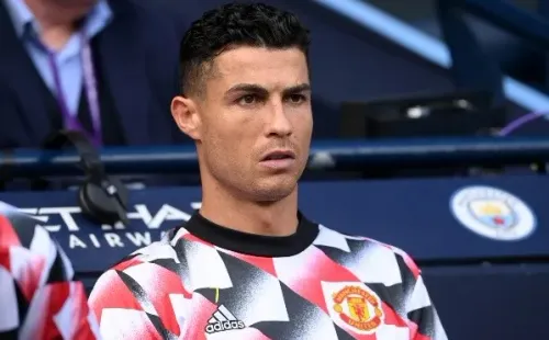 Cristiano Ronaldo en el banco del Manchester United en el derbi vs. Manchester City. (Getty Images).