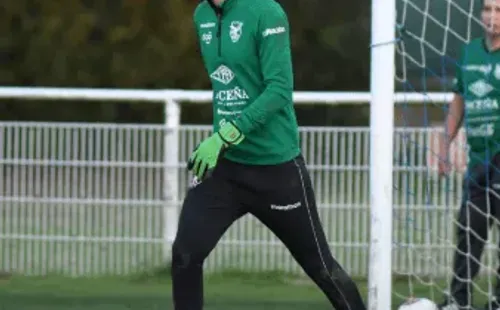 Carlos Lampe no podrá jugar el amistoso entre Bolivia y Perú que se jugará en Arequipa.