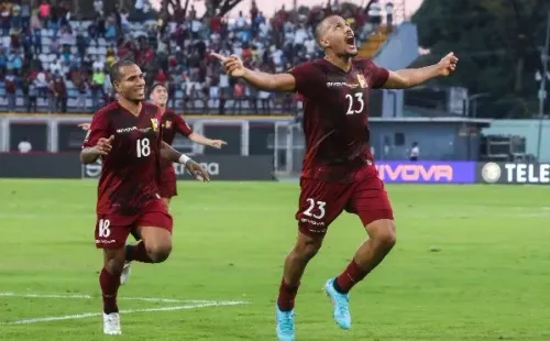 Salomón Rondón inició el agónico empate de Venezuela al último minuto contra Panamá. | Foto: Getty